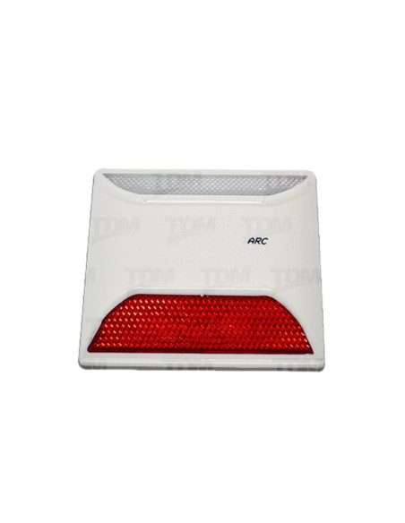 Tachas Reflectivas según ASTMD4280