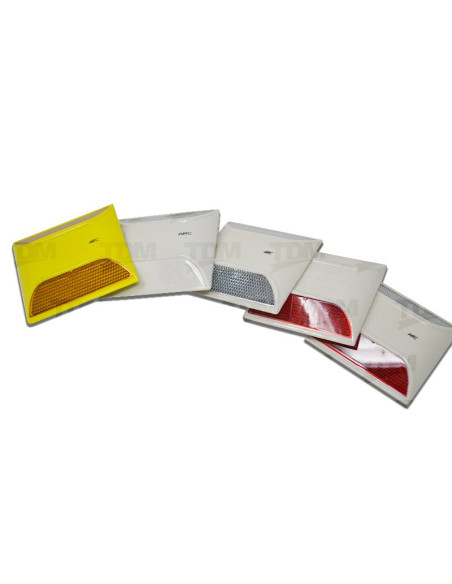 Tachas Reflectivas según ASTMD4280